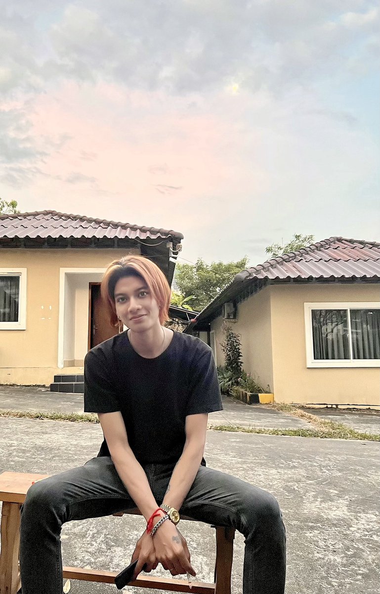 KSoloSlick's tweet photo. So fuc*king boring but I'm okay https://t.co/pDdHANGZ6Z