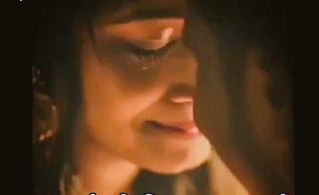 Manchali_Moni's tweet photo. बदल गई सारी #दुनिया
बस  एक  #तुम  नहीं  बदले  हो🙇🏻‍♀️
.
कल भी #दर्द दिया करते थे ▪︎▪︎▪︎
    ▪︎ ▪︎आज  भी  #दर्द  देते  हो▪︎ ▪︎😒
😞😪

#GoodNightTwitterWorld  🍂🍁 https://t.co/HuZnPch1Hm