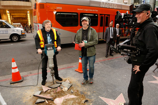 Barbara74048755's tweet photo. @HamillHimself I was laughing 🤣😂like crazy when you were on #JimmyKimmelLive did this to his #HollywoodWalkOfFameStar .  Mark I was laughing 😝 when you used the #JediMindTrick on him !! 
#JimmyThisIsNotYourStar https://t.co/atUSIrqdSJ