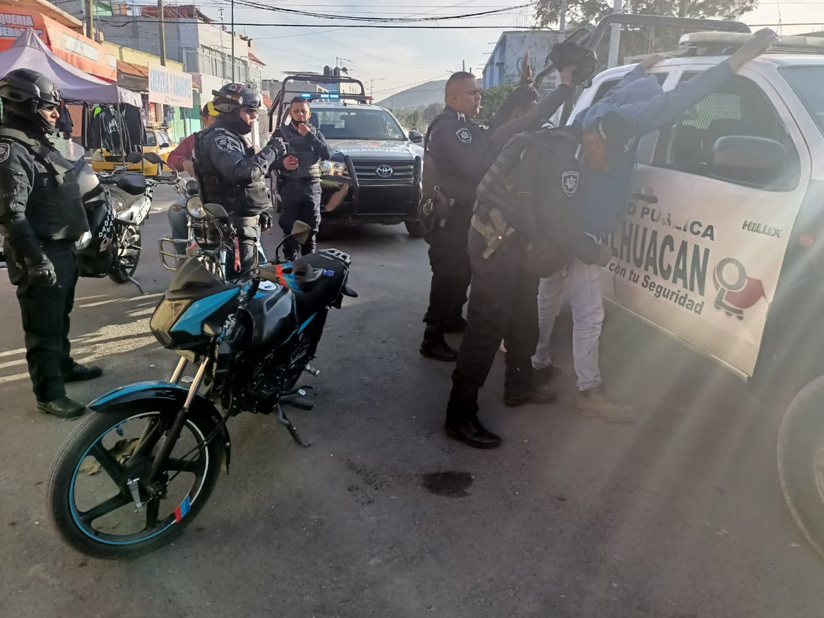 #Operativos y #Dispositivos 🚨🚔👮
#Policía #Chimalhuacán
Realizamos el dispositivo MOTOCICLISTAS en puntos estratégicos del municipio, con el objetivo de prevenir delitos con este tipo de vehículos
#TrabajamosPorTuSeguridad