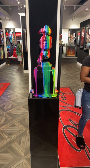 Watch Hank's leaked NSFW photo on TwXstars