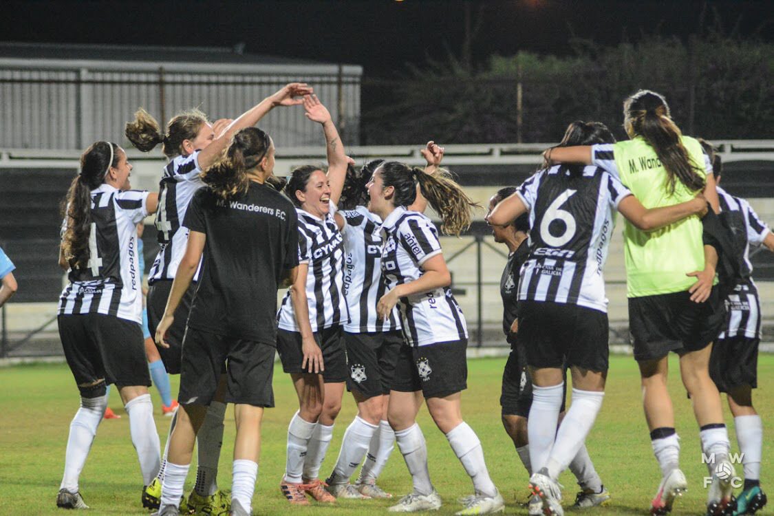mwfc_femenino's tweet photo. 𝐌𝐢𝐧𝐮𝐭𝐨 𝟗𝟎. 𝐄𝐥 𝐬𝐮𝐞𝐧̃𝐨 𝐬𝐞 𝐡𝐚𝐜𝐞 𝐫𝐞𝐚𝐥𝐢𝐝𝐚𝐝 🙌 https://t.co/BmC50FTgbV