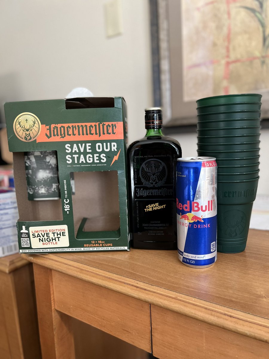 One of the best parts of the #holidays is gift sets of #alcohol. <a href="/Jagertown/">Jägertown</a> <a href="/JagermeisterUSA/">Jägermeister USA</a>