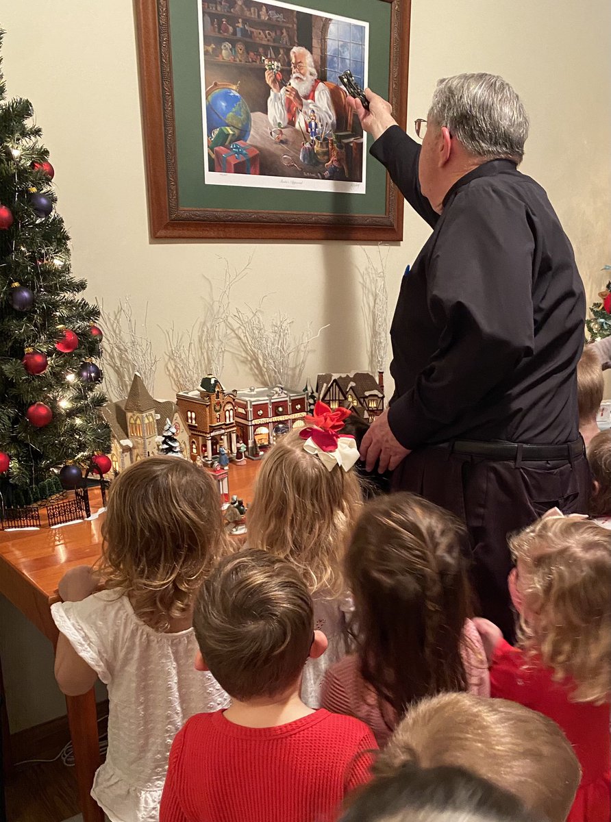 GACincinnati's tweet photo. Today Father King took our preschool and pre-k classes on a guided tour of the rectory. There was so much excitement and wonder on these little faces! #GAIsFamily #MerryChristmas https://t.co/PE4Ny6x9Vy