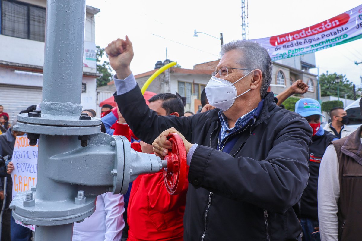 ChimalhuacanSi's tweet photo. Jesús Tolentino Román entre los mejores alcaldes del Edomex

      ·De acuerdo con la empresa Mitofsky, el edil se encuentra entre los diez alcaldes mexiquenses mejor evaluados por la ciudadanía https://t.co/aZbDnt2xfa