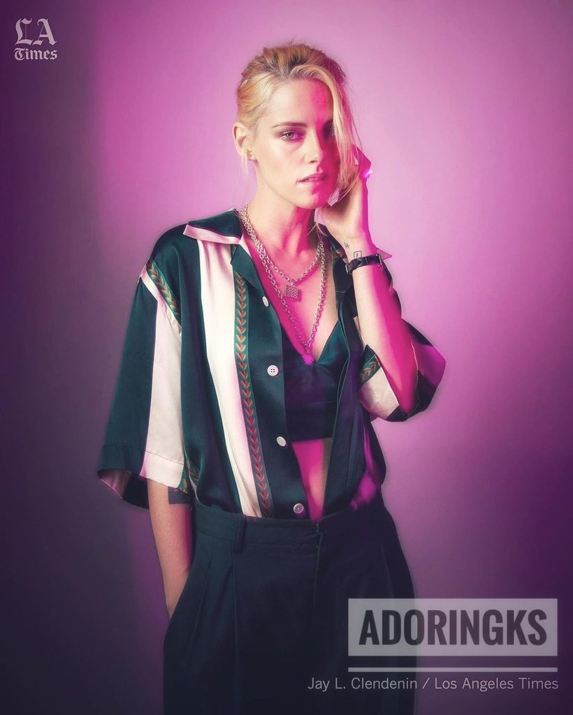 AdoringKS's tweet photo. #kristenstewart #latimes #actressroundtable #portraits 💛 https://t.co/LRfOv0ecS7 https://t.co/GbrI3EOvk2