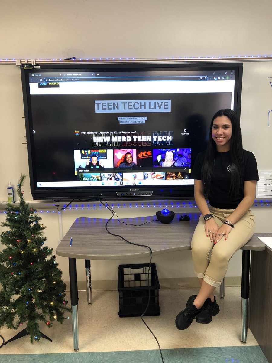 GodinezMgodinez's tweet image. @NAFMiami @CTEMiami @MDCPSSTEAM @MDCPS Please vote for our picture during #CSEdWeek2021Photos challenge csforallteachers.org/CSEdWeek2021Ph…