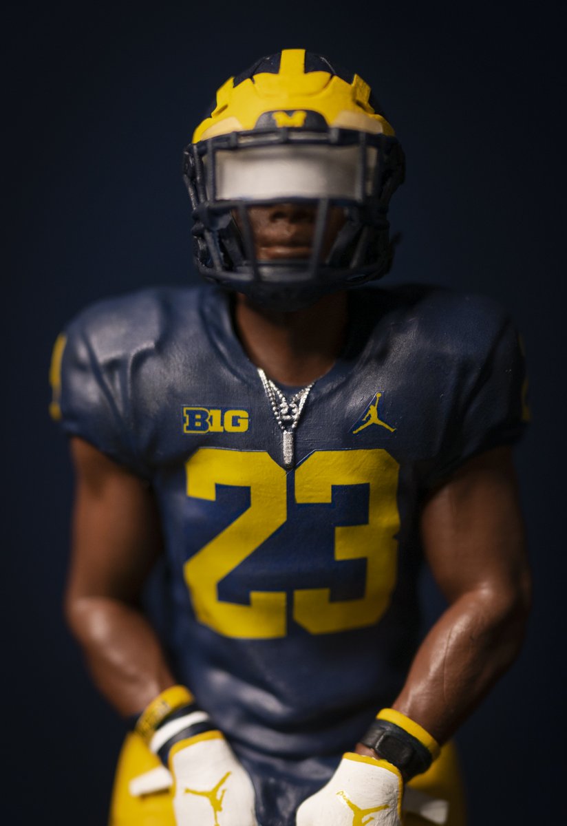 UMichFootball's tweet photo. The attention to detail.
#GoBlue // #SAYLE22 https://t.co/vln3iXNToH