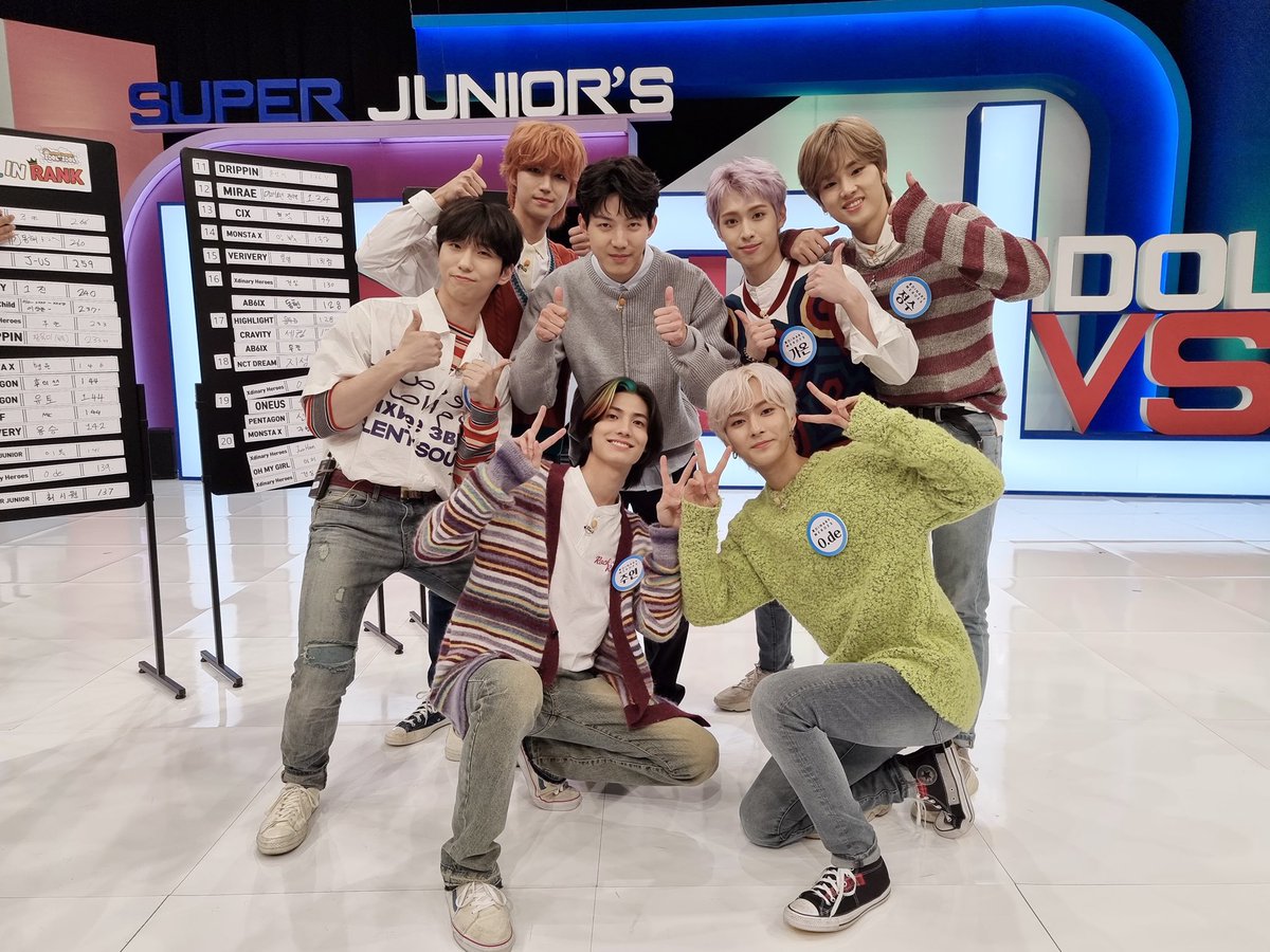 JWHYPESS's tweet photo. 🔵 Dowoon ngasuh adek-adek huhu 🥺❤️ https://t.co/kGxb5S9LDo