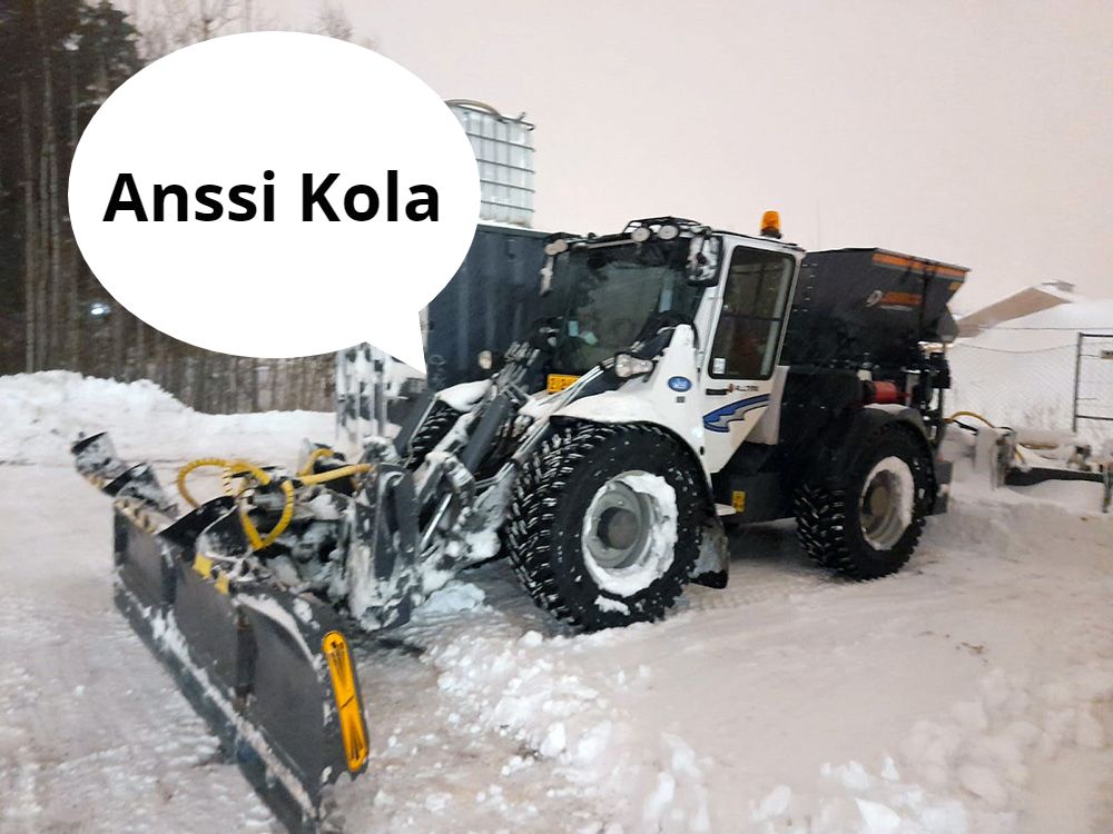 HelsinkiKymp's tweet photo. Äänestys on ratkennut - Tässä ovat lumiaurojen nimikilpailun voittajat! 🚜 

Kiitos kaikille ehdotuksen jättäneille ja äänestäjille. Koneet nähtäneen pian sinun kotikadullasi, jos satut asumaan Suutarilassa, Oulunkylässä tai Käpylässä.

#helsinki #talvi #lumi https://t.co/hxDRf61fSj