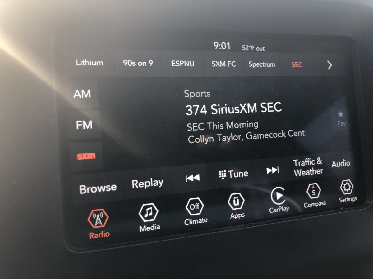 BHAND05's tweet photo. Got a good smile on way to work this morning. @collyntaylor is a perfect example of putting in the work and taking right steps. We gave him shot @SpursFeathers seven years ago and now he is doing great job talking @GamecockFB and representing @GamecockCentral on @sec radio. https://t.co/atlAYA9182