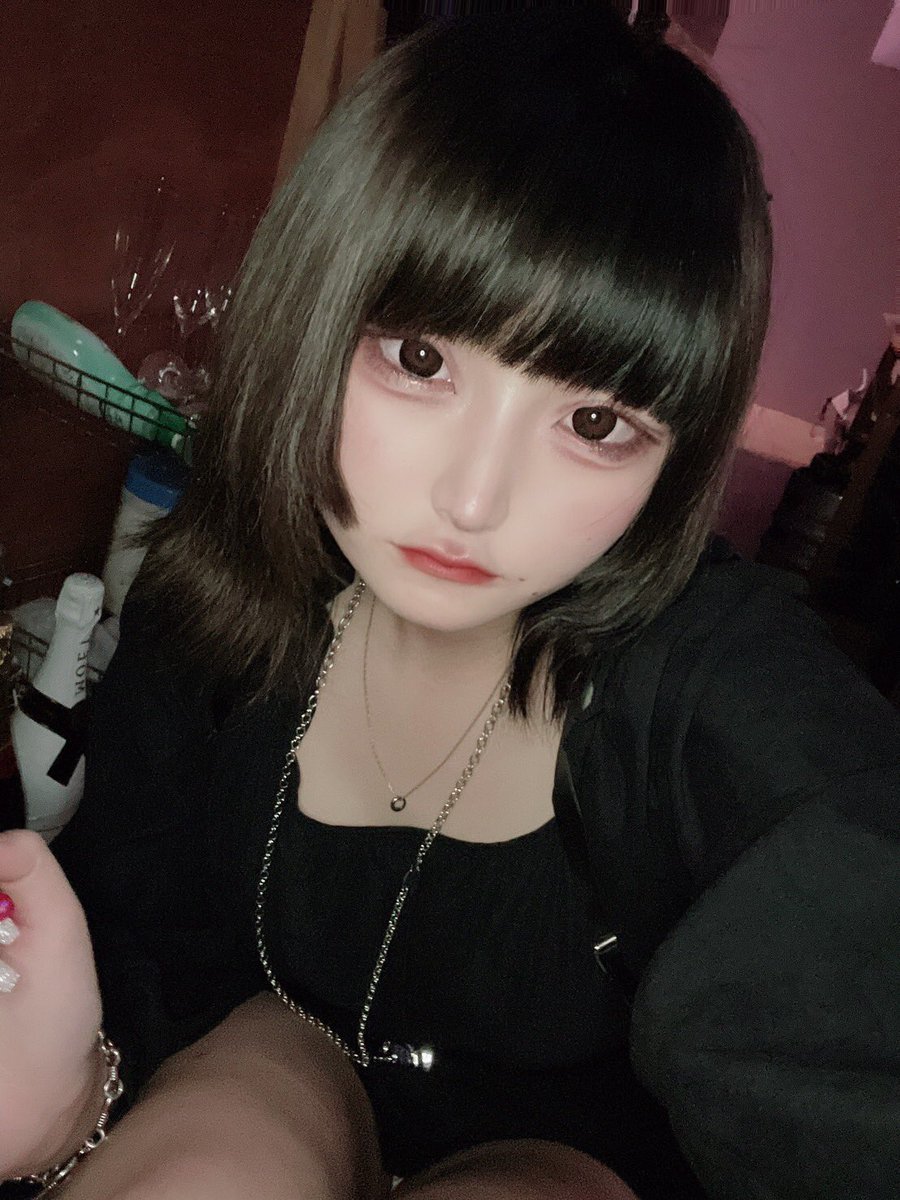 selcon_ryogae's tweet photo. はかせ！！！！
体育祭で叫んで次の日のような声をしております！！！
ぶっ込み話をしても嫌な顔ひとつしないで返してくれる接客の鏡。
皆様もぜひはかせでご来店してみては！？ https://t.co/s60cGabYpS