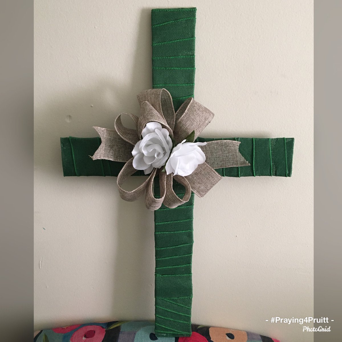PruittHealth's tweet photo. 💚❤ If you're looking for something nice to do, we're asking the community to send us holiday greetings, prayers, drawings, and videos! We'll share these #CaringCards with patients to ensure they know they're in the thoughts of compassionate friends, even ones they've never met! https://t.co/wC8EwCQS09
