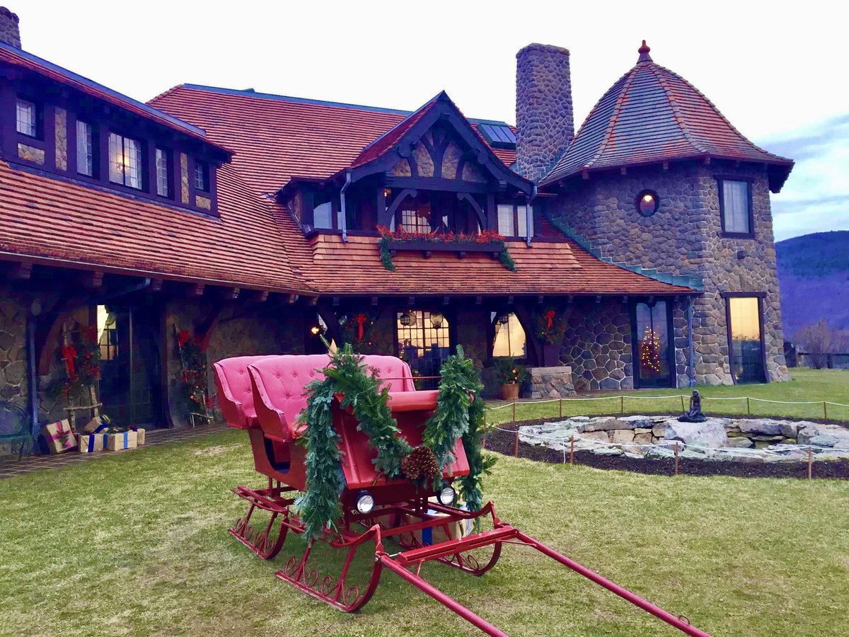 Castle in the Clouds tweet media