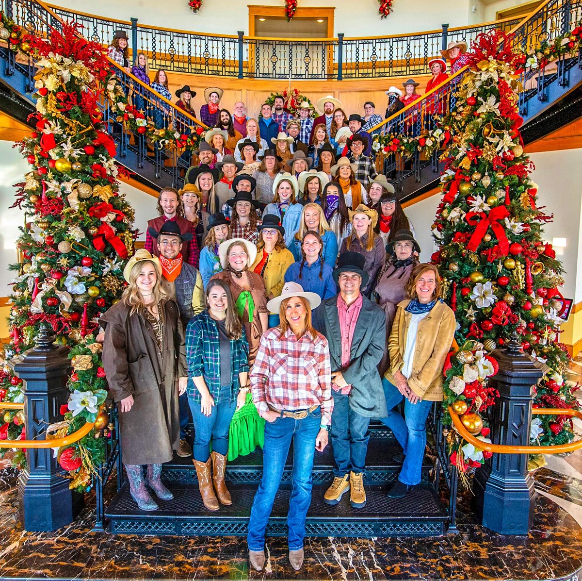 The best part of the season is remembering those who make the holidays meaningful.  From our Owl family to yours, we wish you all the love and happiness this season can bring and may it follow you throughout the coming new year. #ExcellenceAnywhere <a href="/GCISD/">Grapevine-Colleyville ISD</a>