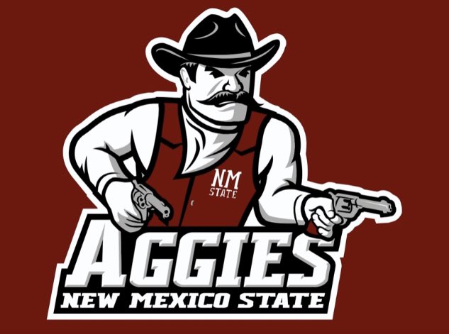 gavinfrakes's tweet image. After a great conversation with @TimBeckFB I’m blessed to receive my first FBS offer from New Mexico State University and the new staff under Coach Kill 🔴⚪️ #GoAggies @NNCoachJones