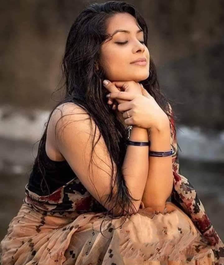 Mukesh53352736's tweet photo. खुद को खोदा तो तेरी यादों के खंडहर निकले

जाने वाले तेरे टुकड़े मेरे अन्दर निकले.!!

#tanha https://t.co/LKUeWIh0WR