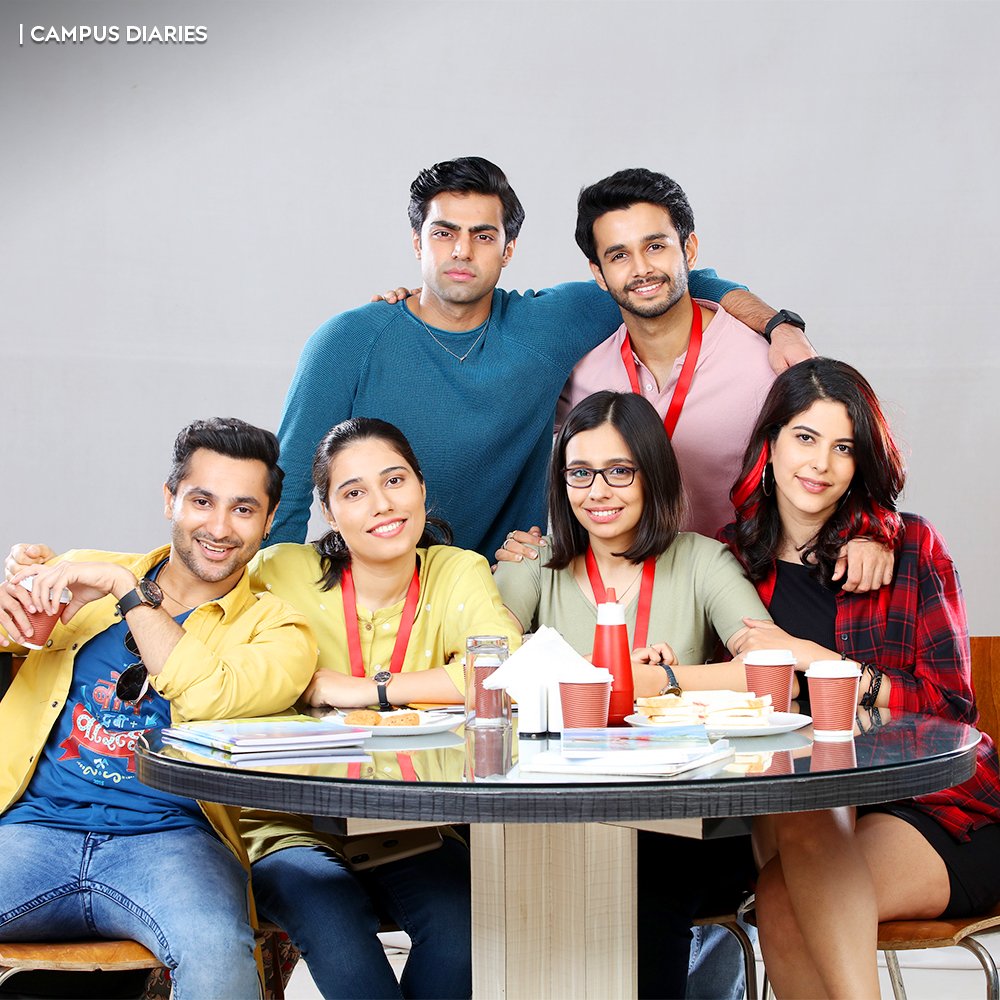 MXbyPrimeVideo's tweet photo. Agar iss college gang ko dekh kar kuch kuch hua, toh mann mein college ki yaadein lekar chal rahe ho tum 🥺

#CampusDiariesOnMX, trailer out tomorrow! https://t.co/z7pkgskfOW