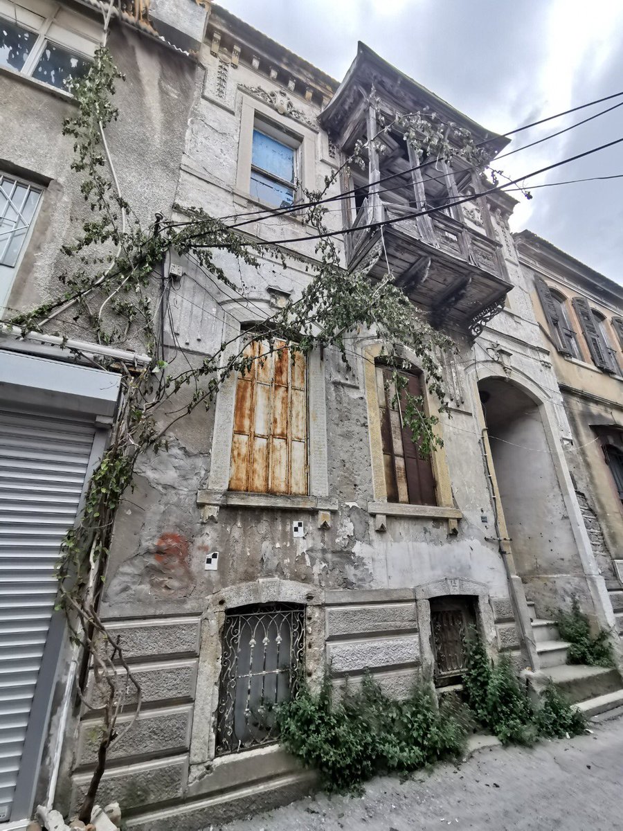 tuncsoyer's tweet photo. Kemeraltı güç birliğiyle canlandırıyoruz.

TARKEM ile Konak Belediyesi arasında Kemeraltı’nda iki tescilli binayı tekrar hayata kazandırabilmek adına protokol imzaladık.

Protokole göre binaların restorasyonu Mayıs 2023’te tamamlanacak ve planlanan işlevleriyle hizmete girecek. https://t.co/6fFo8OjTHv