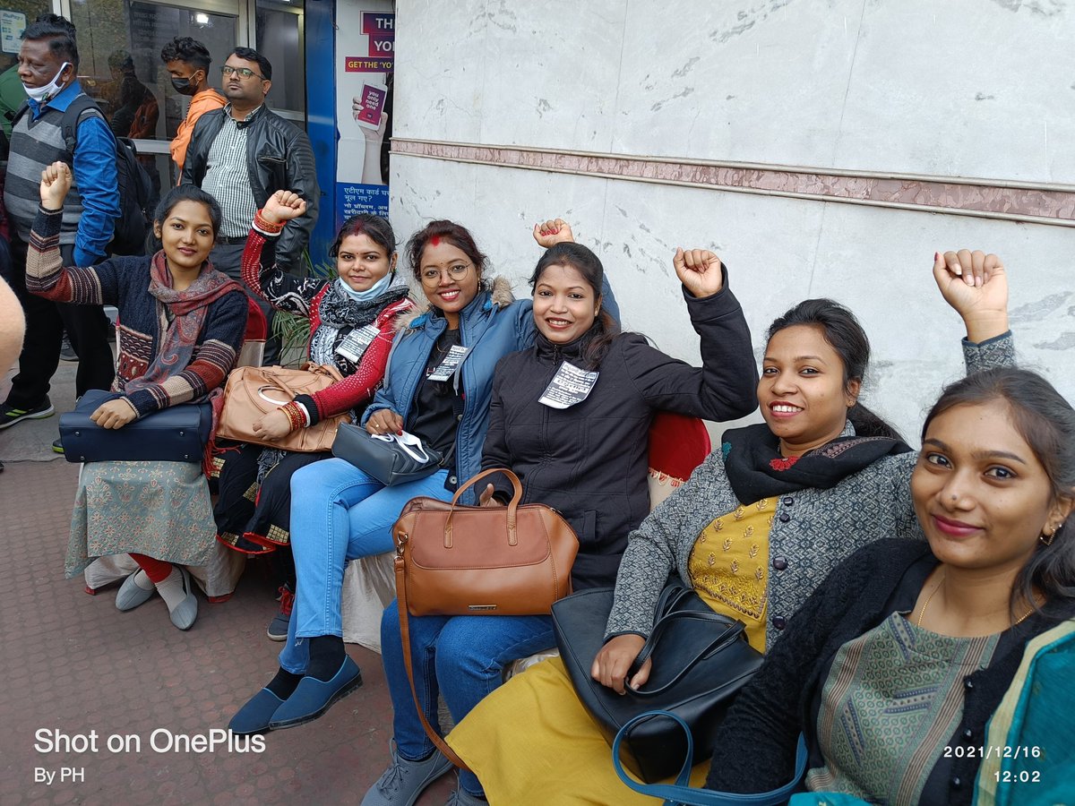 parvatiphM's tweet image. It&apos;s not our hobby to get deducted our hardly earned salary
शौक नहीं मजबूरी है, ये हड़ताल जरूरी है।
#WeOpposePrivatization 
@Dheerajkumar76 @ChanduAmit6323 @rani_minj @VikashR20209341 @PrashastiBhatt4