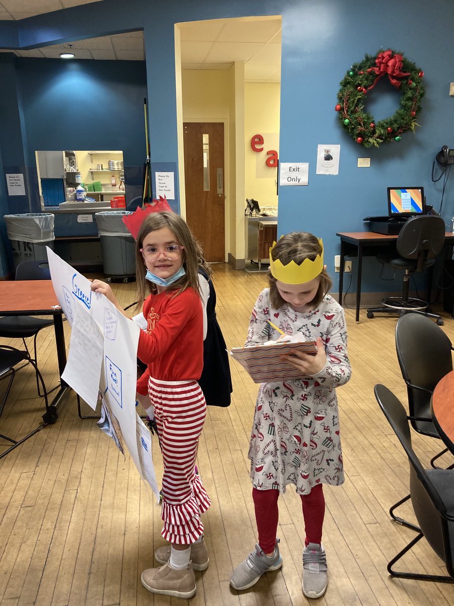 anne_perryman's tweet photo. We express ourselves in many ways with special food, clothing, dances, songs…sharing what we have learned about how an American Christmas came to be ⁦@SHMSlouisville⁩ https://t.co/zBsBGmtTFS