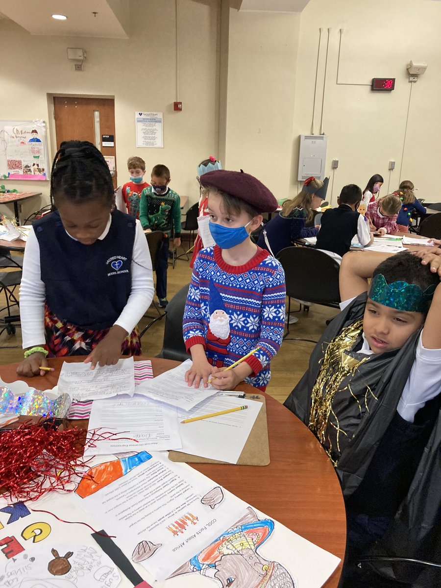 anne_perryman's tweet photo. We express ourselves in many ways with special food, clothing, dances, songs…sharing what we have learned about how an American Christmas came to be ⁦@SHMSlouisville⁩ https://t.co/zBsBGmtTFS