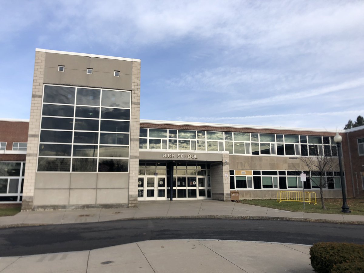 Coach__Duke's tweet photo. Thank you to @SkanLakers for allowing me to provide more information on @_SCFootball to your students! #NY2SC #BUILDTHEBROTHERH22D https://t.co/vfmGfs494V