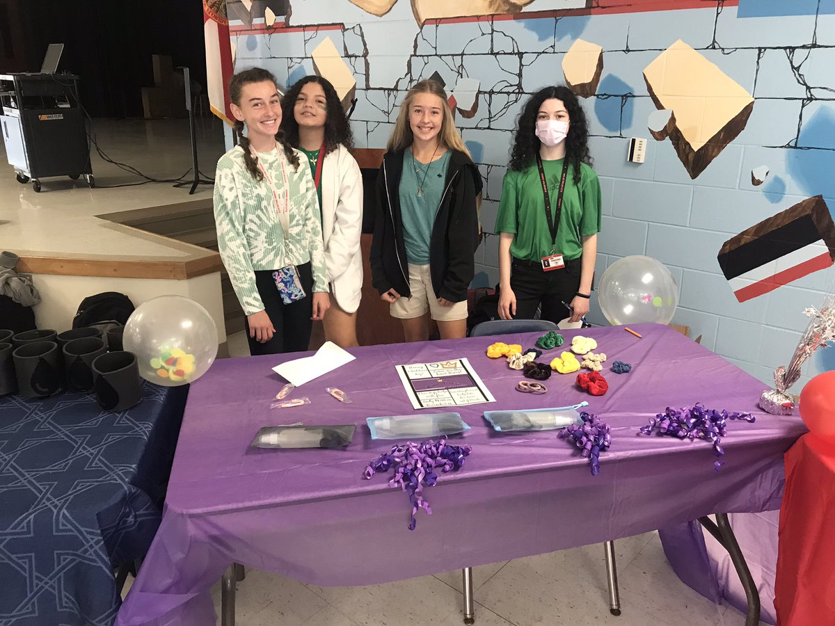 RoboticsGrit's tweet image. Marketplace Day!  @collierschools @NNMSWildcats