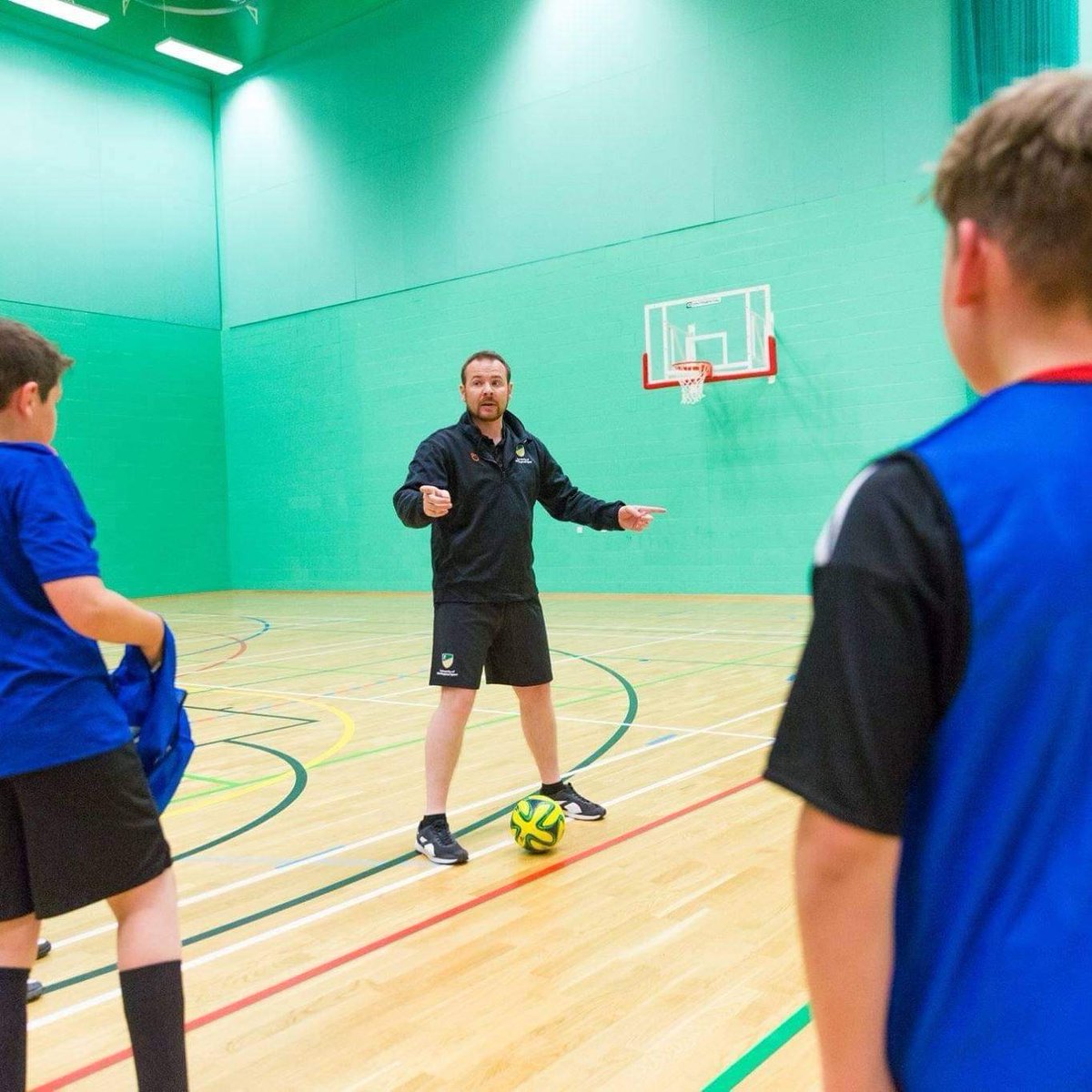 UoN Futsal tweet media