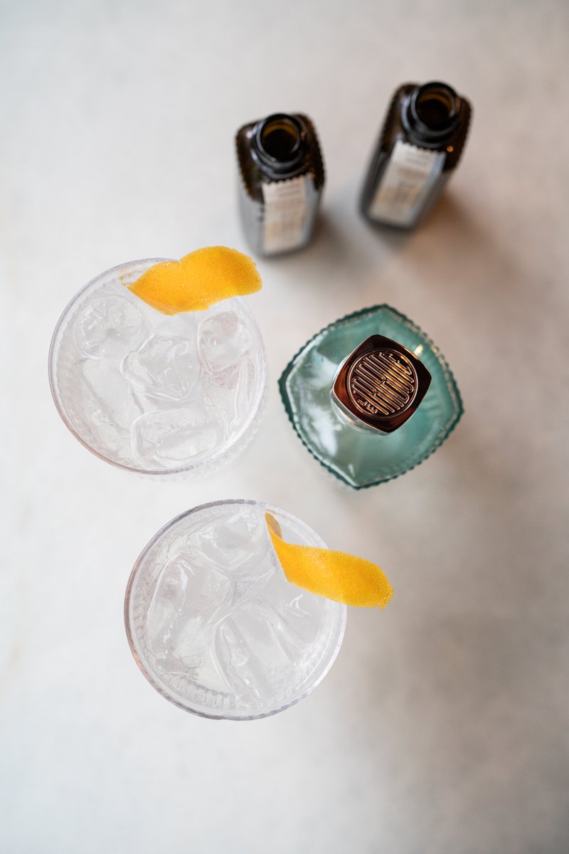 conelmorrofino's tweet photo. 2/2 Y si quieres conseguir un pack de Ginebra + 6 tónicas, hoy estamos sorteando uno en Instagram. Dale duro... #Gin #GinTonic #cóctel #LeTribute #OldButNew #ginebra #tónica #cocktail https://t.co/1M9Mro9sch https://t.co/z41BDFyRzK