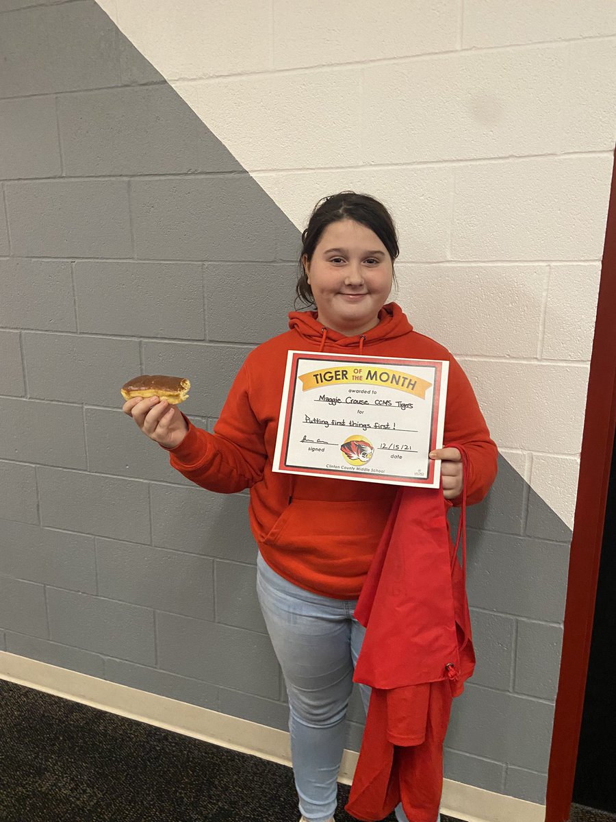 MrsCurran_CCMS's tweet photo. Congratulations to our December students of the month! 6th grade: Harmony Barr, 7th grade: Maggie Crouse, 8th grade: Gavin Barclay. @CCMSTigers https://t.co/z3WDNV8H2z