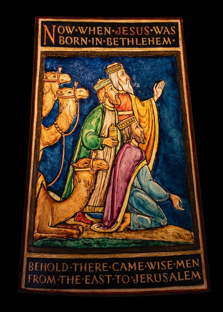 ADVENT CALENDAR DAY 16
🎄
Glencairn’s Chapel has a floor lamp with a handcrafted lampshade depicting scenes from the Christmas story. In this panel the Wise Men are shown following the Star of Bethlehem. Click here for more information about this object: bit.ly/3sc3STs