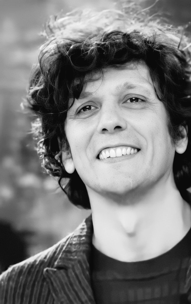 Mondo_di_Sabry's tweet photo. Offrire il proprio Cuore e la propria Arte è un dono Speciale e bellissimo ❤️🎶✨
@MetaErmal
#Bellanima 💗 https://t.co/jU0tyxkzc5