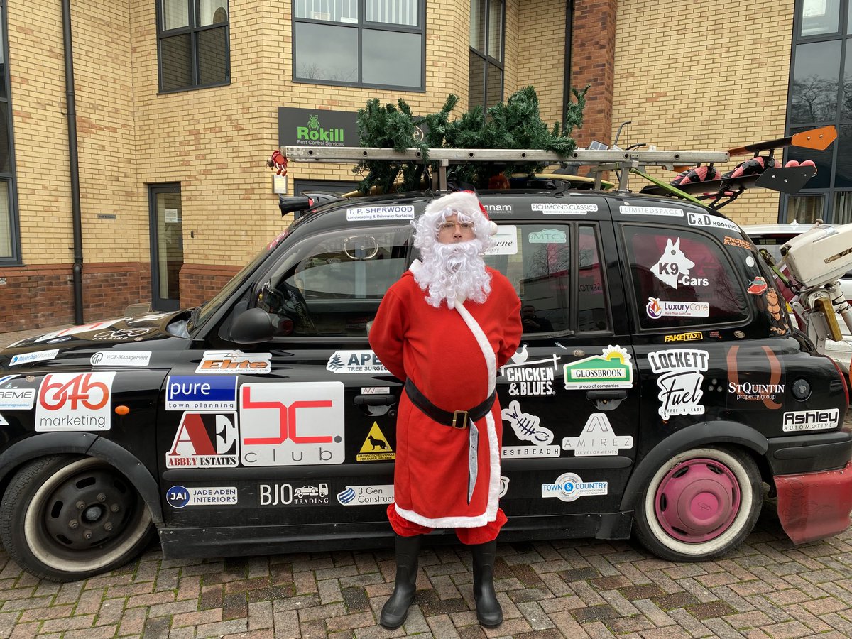#santaclaus came to visit us today aka LeeButler ⁦<a href="/TownCountryComm/">Town & Country Comms</a>⁩ on a Christmas charity fundraiser we were happy to oblige #Rokill #Rocare