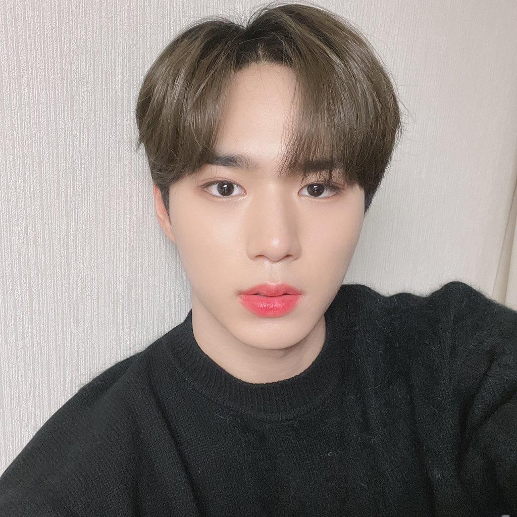 timeto_junseo's tweet photo. https://t.co/ZdxcD1mUal