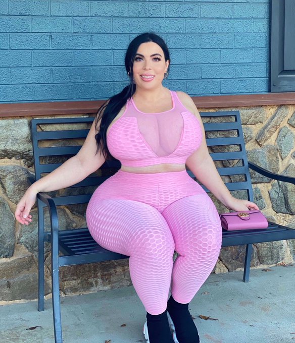 Good morning ☀️ https://t.co/OmDMzMD95c