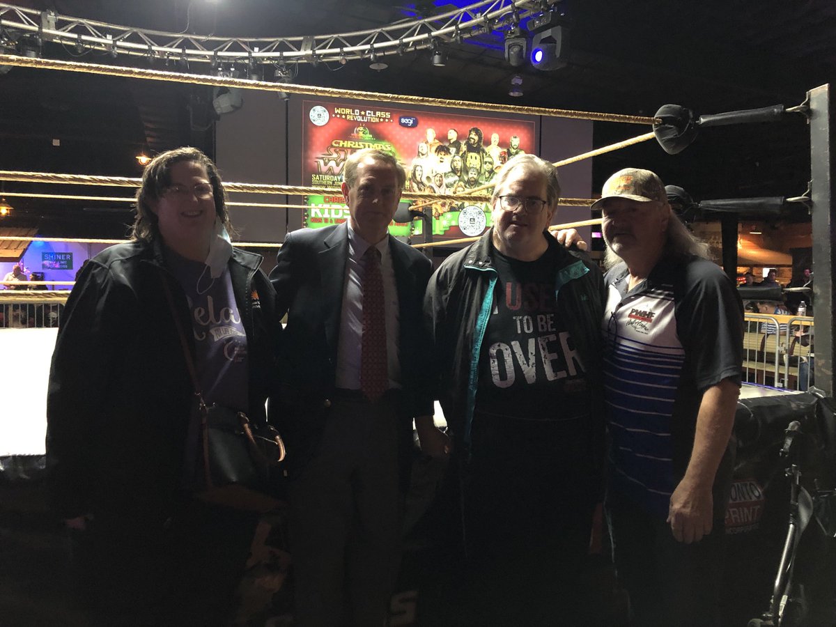 robmoore1961's tweet photo. Photos from Saturday night 12/11 at @WorldClassRev with @jesussaves1204 @RealMickFoley #marclowrance #ericembry @Jenni_Santana_ #andrewanderson https://t.co/OBDoP8AVXp