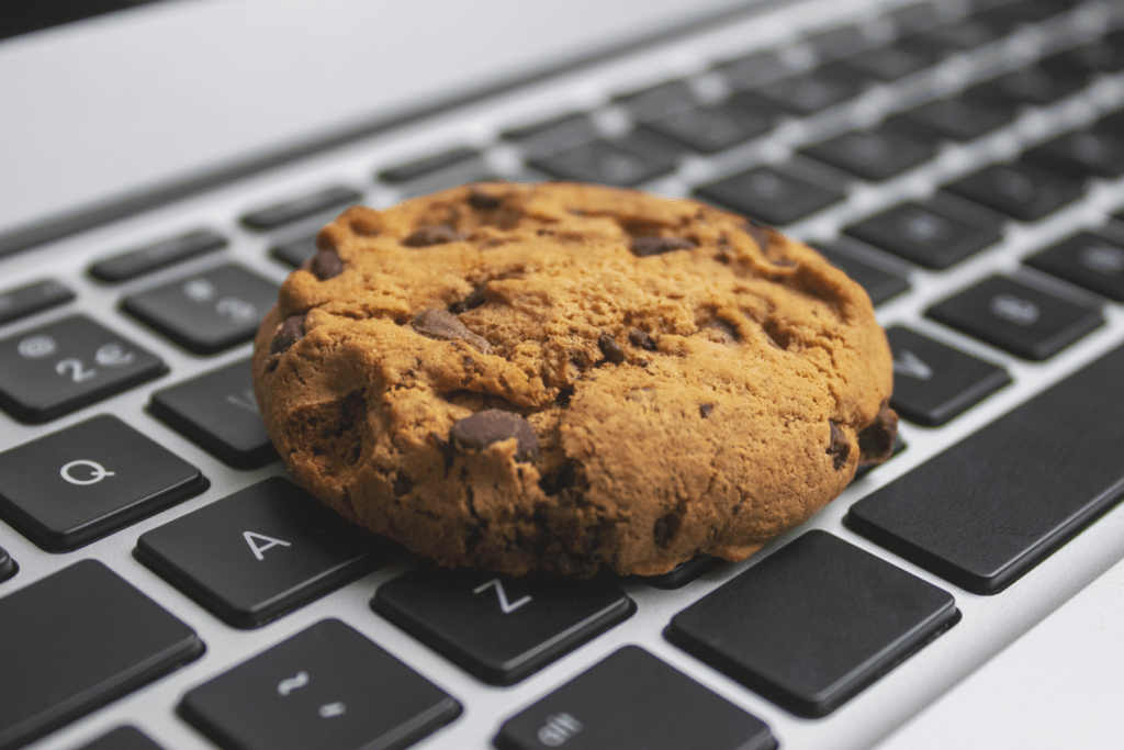 BestVpnLife's tweet photo. What Are Internet Cookies?
What are internet cookies, anyway?
What do cookies have to do with my online data and privacy?
Read more - https://t.co/tHN31ttNRK
#vpngaming #Networks https://t.co/FOZ9rQa9jB