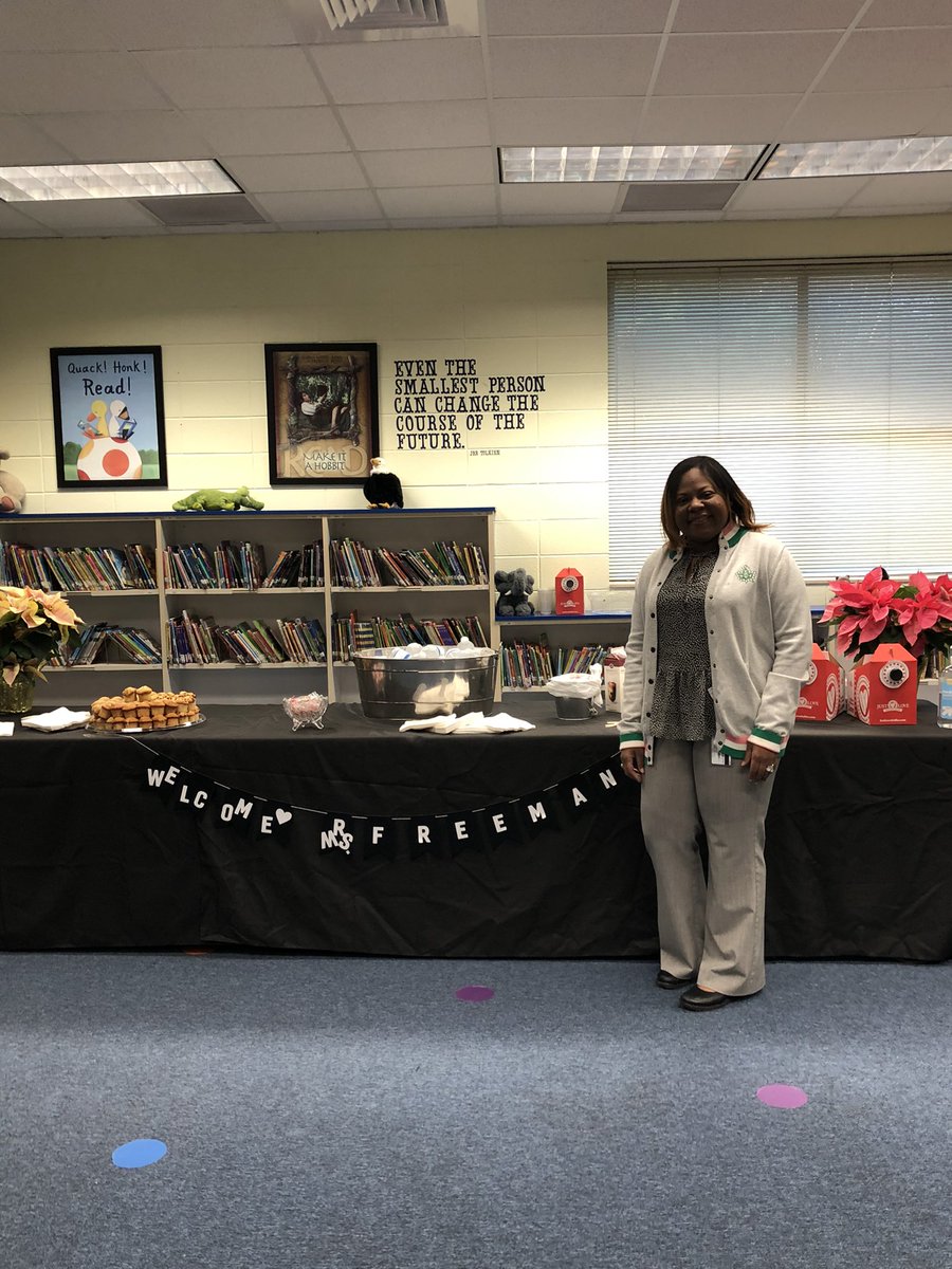 Welcome Mrs. Freeman to the <a href="/hrznes/">Horizon Elementary</a> family! <a href="/rkrichardson24/">Rodney</a> passed the walkie talkie at the parent meet and greet. Students visiting the library were so excited to talk to her! Thank you <a href="/TheHorizonPTA/">Horizon PTA</a>