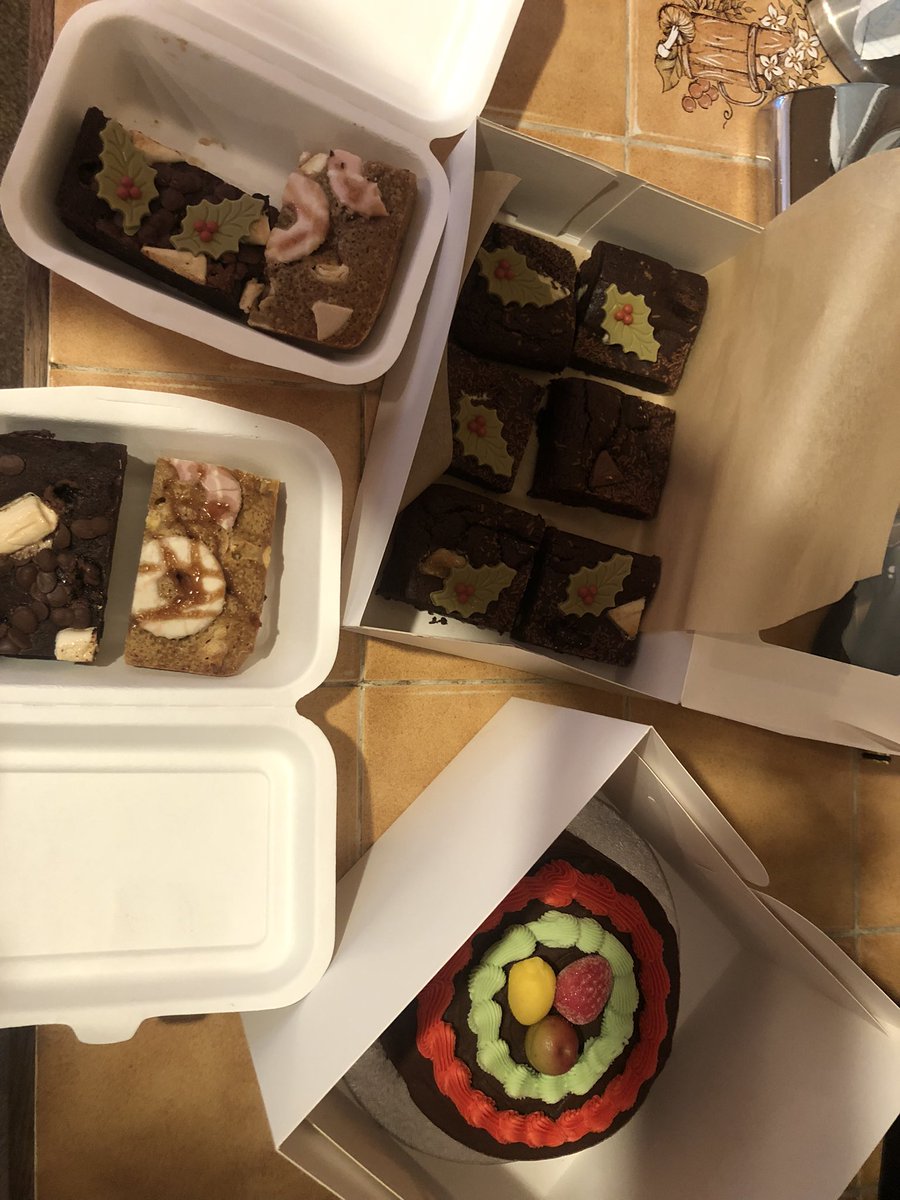of_crane's tweet photo. Bang goes the diet 😂😂😂😂 well for me anyway Stephen won’t be getting any 😂😂😂 thank you soooo much to Jenny at Pretty Cakes &amp; Bakes for my Tunis Cake and toblerone brownies …. PS the brownies are to die for 🐷🐷🐷🐷🐷 #christmas 🎄 https://t.co/HQZxo8ZWtZ