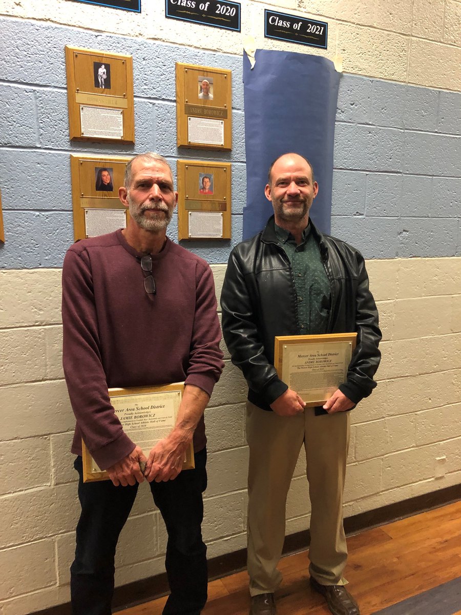 ETNreisenweber's tweet image. Congrats to Mercyhurst Prep girls soccer coach Jamie Borowicz (left) on being inducted into the Mercer High School Hall of Fame! He was inducted with his brother Andre (right). @mpslakers @MercyhurstS