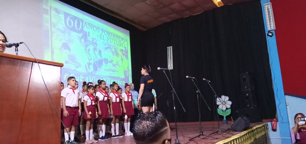 YanileydysDMECaimanera tweet media