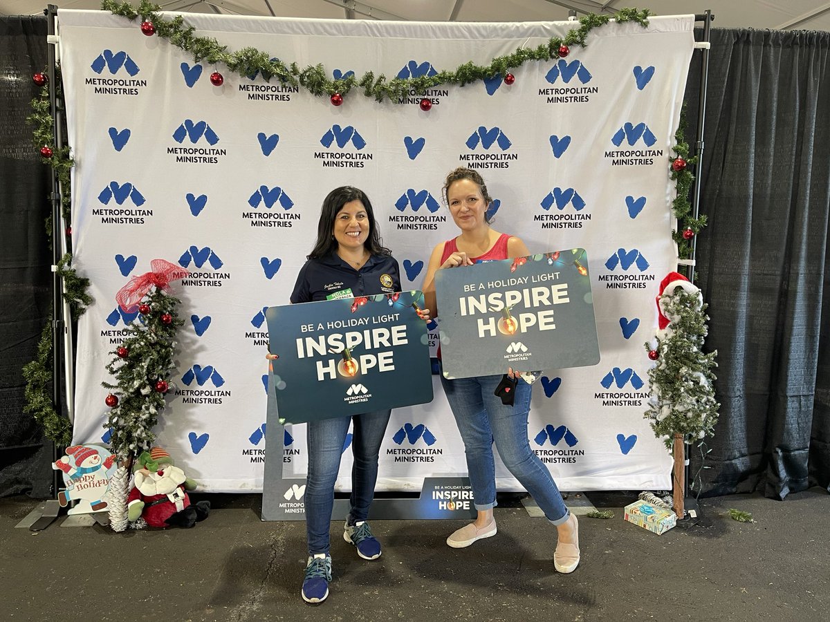 ToledoForTampa's tweet photo. Giving back at #MetMin today to serve our incredible #Tampa community. #inspirehope https://t.co/BGFqcJGPjw