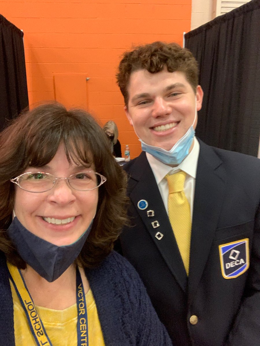 VictorCSD_Super's tweet photo. Very impressed with the @Victor_DECA competitors at regionals @RITtigers!  Thanks so much for our very own Karen Ballard for volunteering! @VictorSchools @VictorSeniorHS @VCS_Instruction https://t.co/KwU7C34j9J