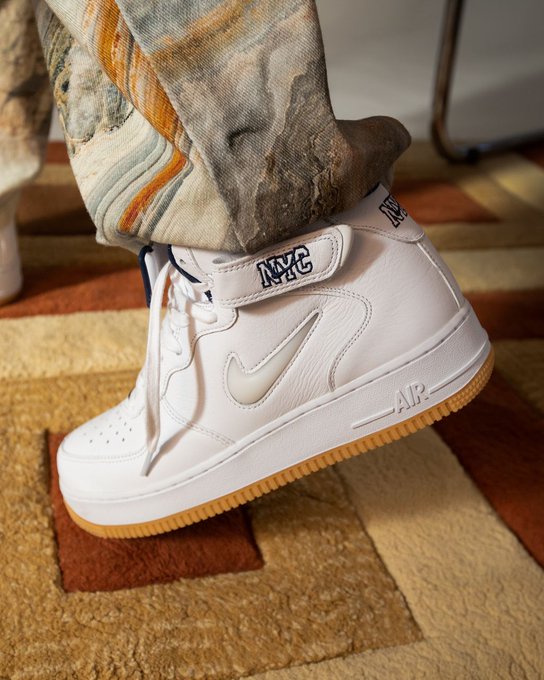 air force 1 mid 45