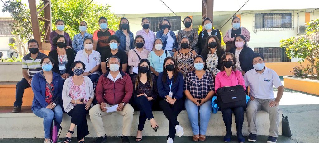 EducacionZ5_Ec's tweet photo. #Galápagos | Ha culminado la última mesa de trabajo de las 24 realizadas a nivel Nacional, donde participaron más de 38.000 docentes y funcionarios del Magisterio Fiscal que formaron parte del Plan Nacional de Formación Permanente.
#FuertesPorLaEducación https://t.co/eds52JkLqA