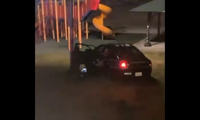 SHOCKING! 

Must Watch Video As Thug Caught on Camera Saying 'Don't Call the Police' After Baltimore City Officer Shot in Ambush!

See Video Here:
wcbm.com/2021/12/16/sho…

(#WCBM &amp; WCBM.COM - player.listenlive.co/44171)