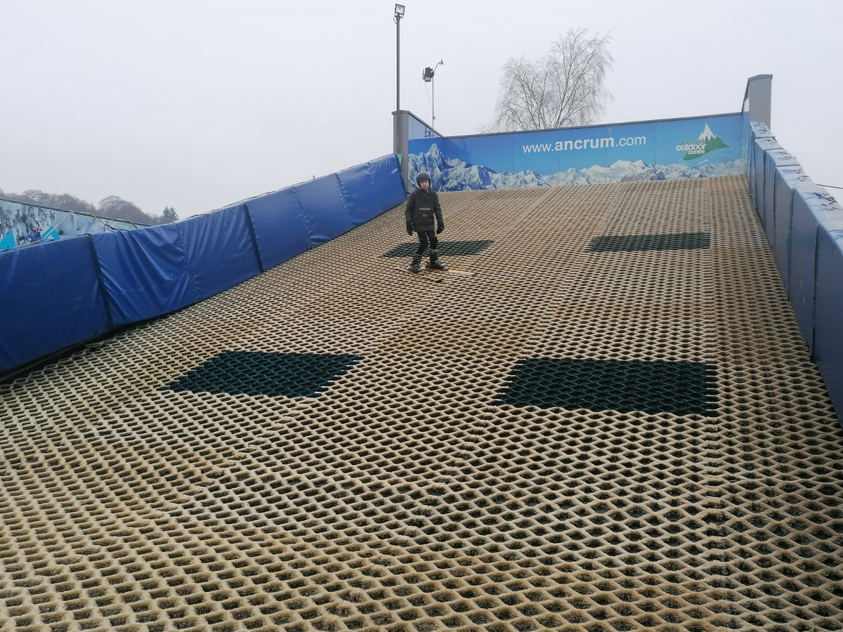 On our last day with <a href="/AncrumCentre/">AncrumOutdoorCentre</a> before the Christmas break we spent the morning at the dry ski slopes and then went Tyrolean at Balgay park. This is the last day for this group of pupils and we will be working with a new group in the New Year.