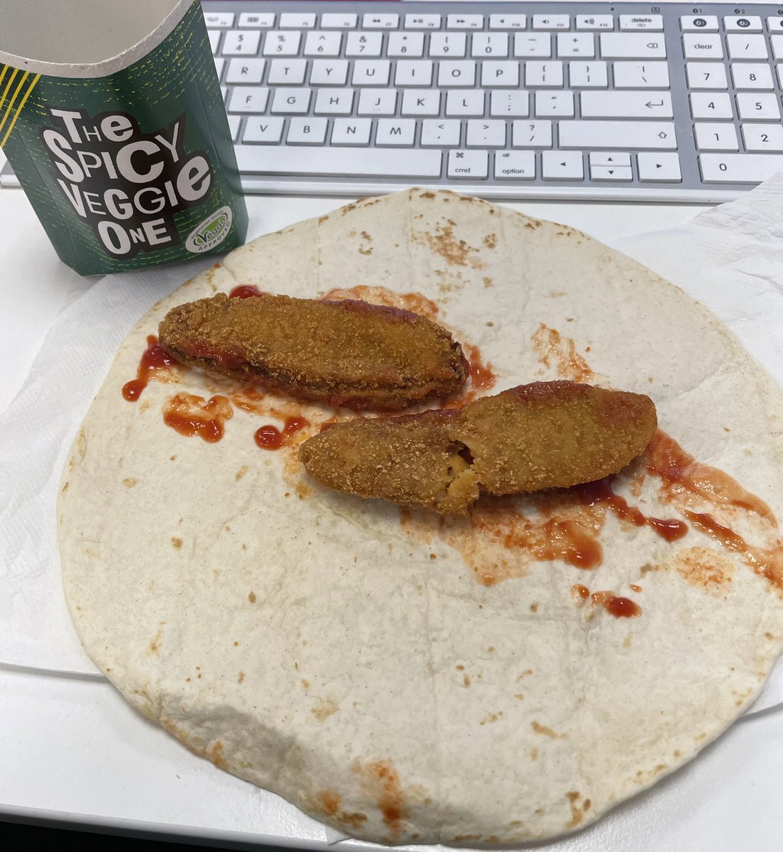 MakeItUpMegan's tweet photo. @McDonaldsIRL asked for a veggie wrap with cheese and got this 🤷🏼‍♀️ Late lunch just turned into no lunch 🤮 https://t.co/qYu30DUUo1