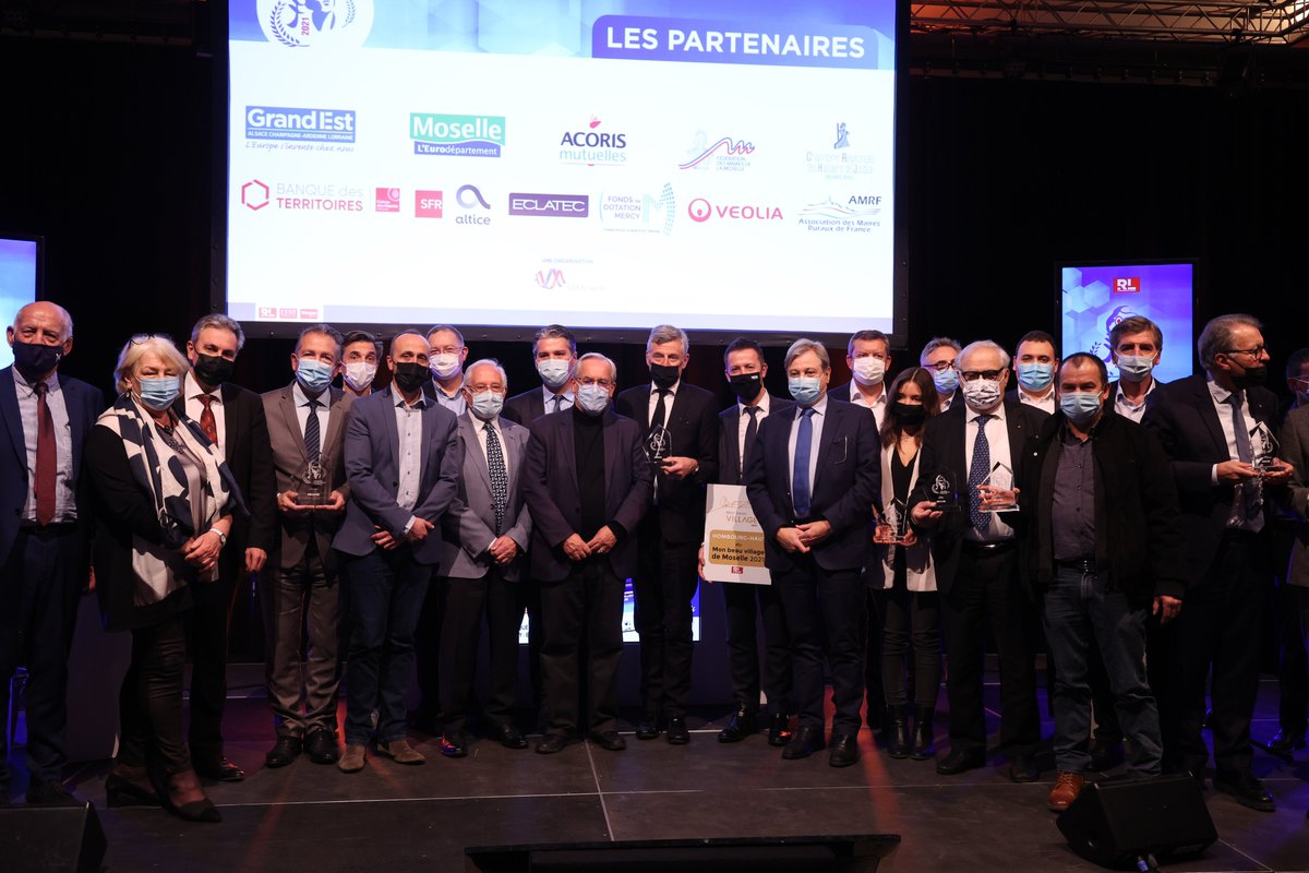 Sclaudel57's tweet photo. .@MoselleCD57 : 👋Bravo aux lauréats des Lauriers des Collectivités locales de #Moselle de 2021 : @MontignylesMetz @MairiedeMetz #Sarreguemines #HombourgHaut @VilleThionville Communauté de communes rives de Moselle Pays de Sarrebourg...
👉 https://t.co/sdJSUYkYCf https://t.co/1nRtCVYRPX